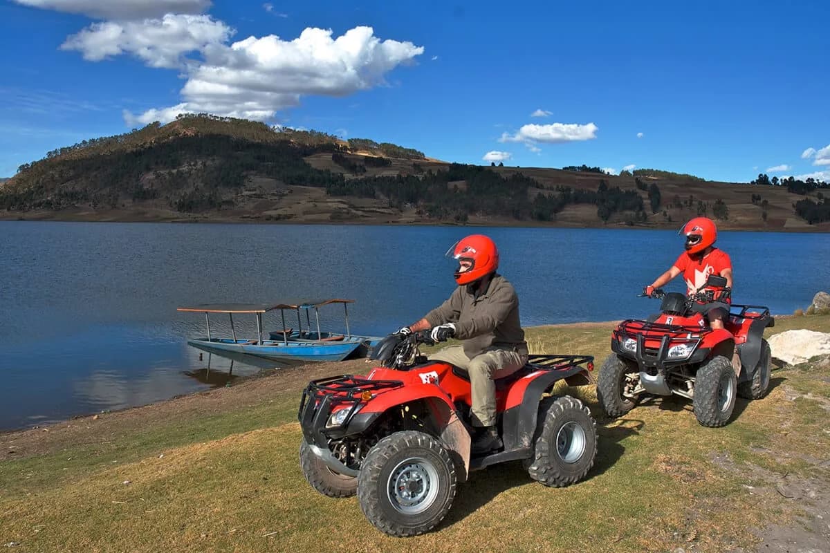 cuatrimoto-a-la-laguna-de-huaypo-salinera-de-maras