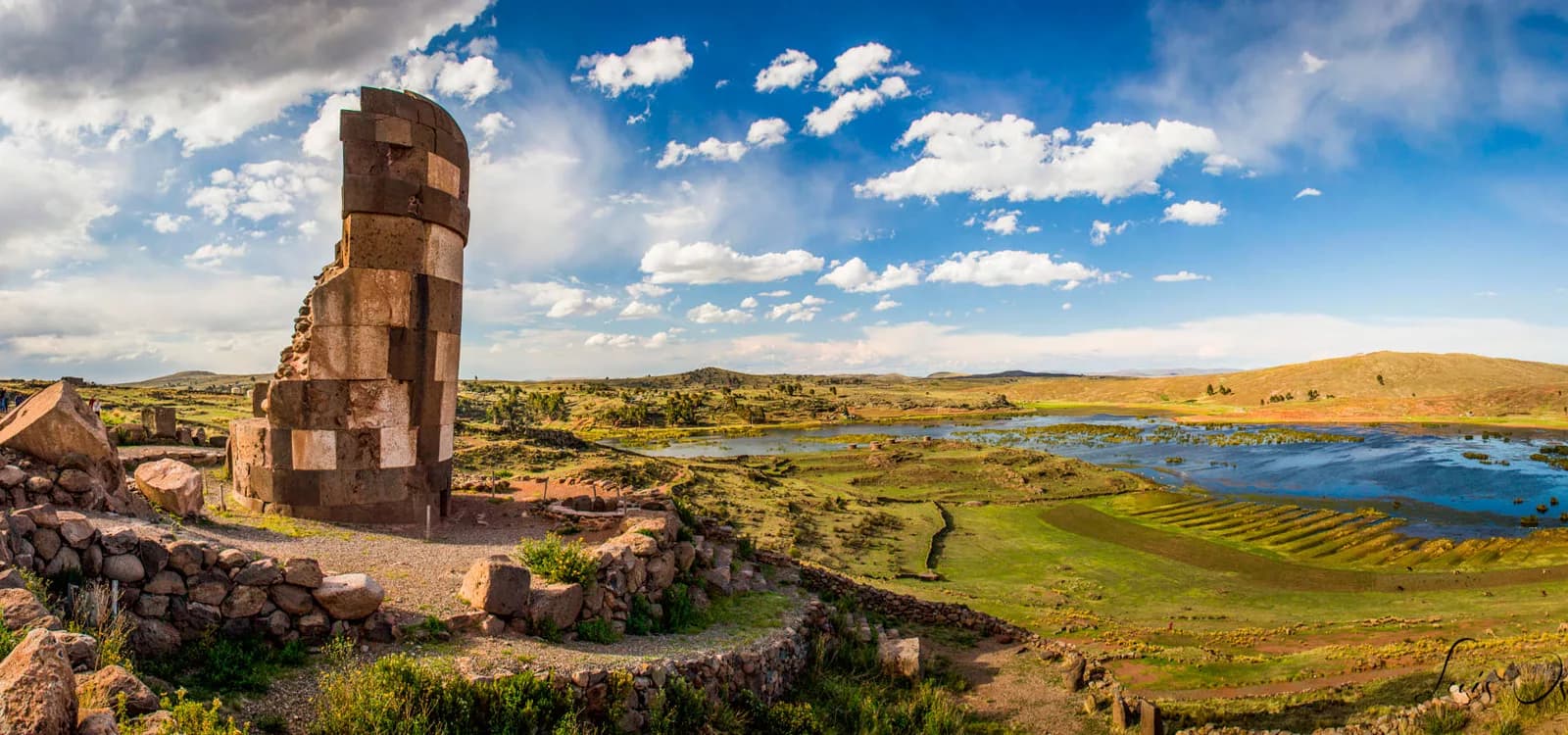 SILLUSTANI  – PUNO