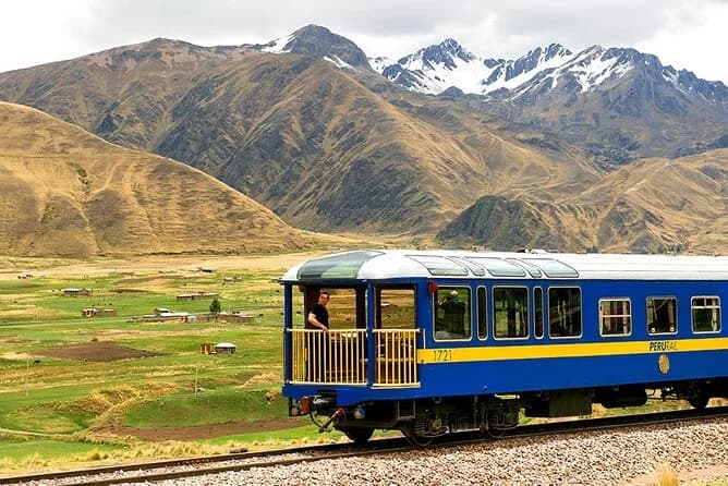Tren Titicaca: Viaje de Lujo entre Cusco y Puno