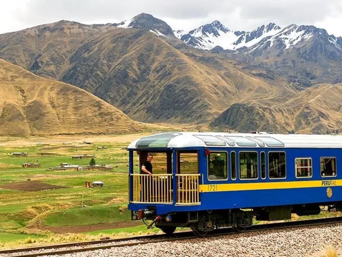 Tren Titicaca: Viaje de Lujo entre Cusco y Puno