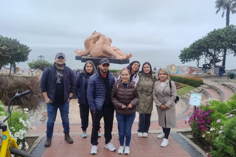 Malecón de Miraflores en un City Tour Lima