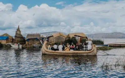 Explora el Lago Titicaca y el corazón del folclore peruano en Puno, la cuna de los incas